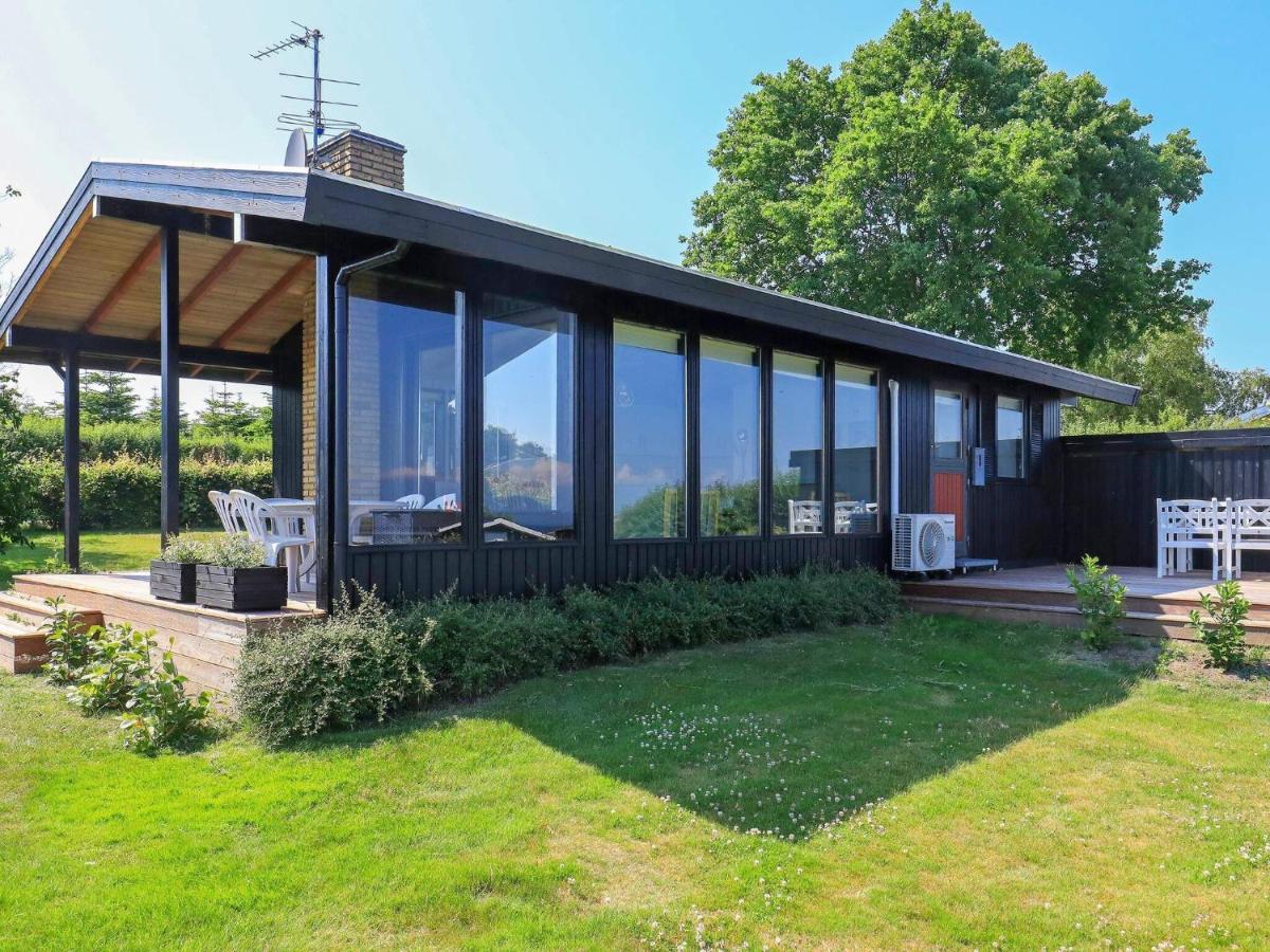 6 Person Holiday Home In هيسوليئيار الغرفة الصورة